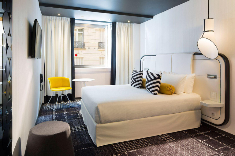 Bedroom 4, Ekta, Paris