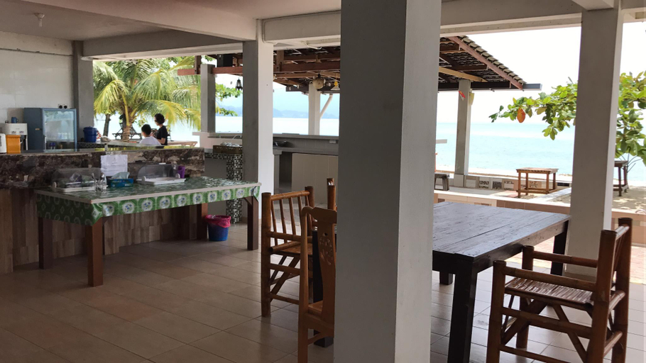 Food & Drinks 5, Nazrat Residence, Langkawi