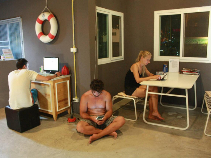 Public Area 5, Monkey Samui Hostel, Ko Samui