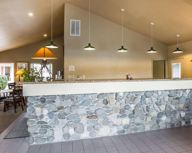 Public Area 2, Quality Inn & Suites Minden, Douglas