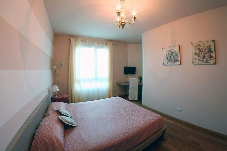Bedroom 4, Bombyx Inn, Bergamo