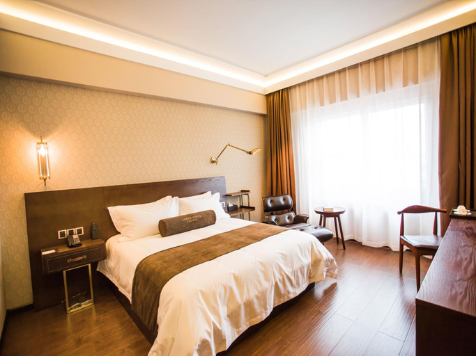 Bedroom, James Joyce Xining Railway Station Wangfujing Live Square, Xining