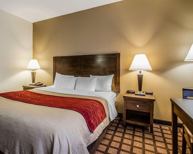 Bedroom 3, Quality Inn Perryville I-55, Grafton