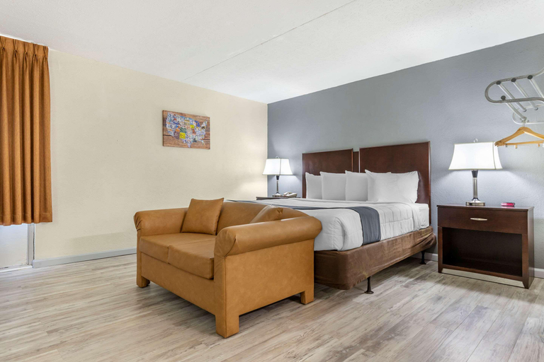 Public Area 3, Econo Lodge Conway Central, Horry