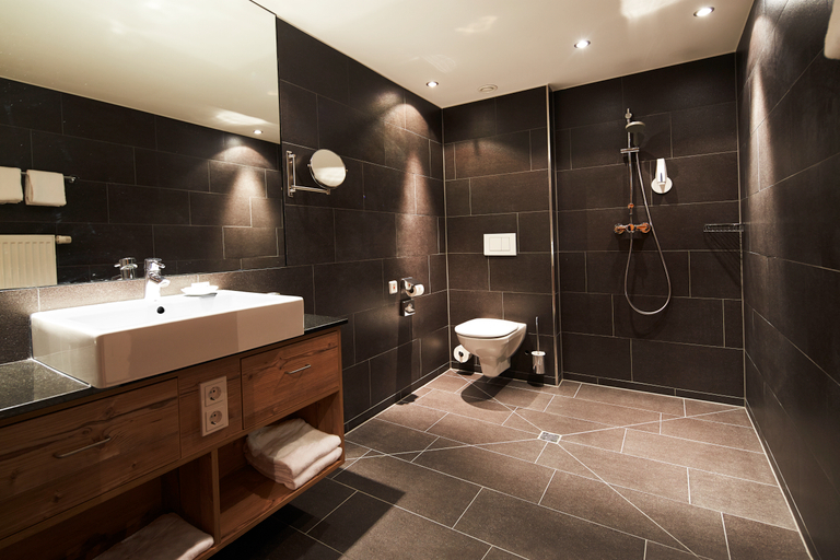 Bathroom 4, Robinson Alpenrose Zürs, Bludenz