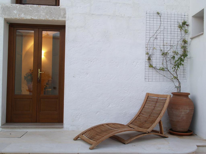 Public Area, Masseria Tutosa, Brindisi