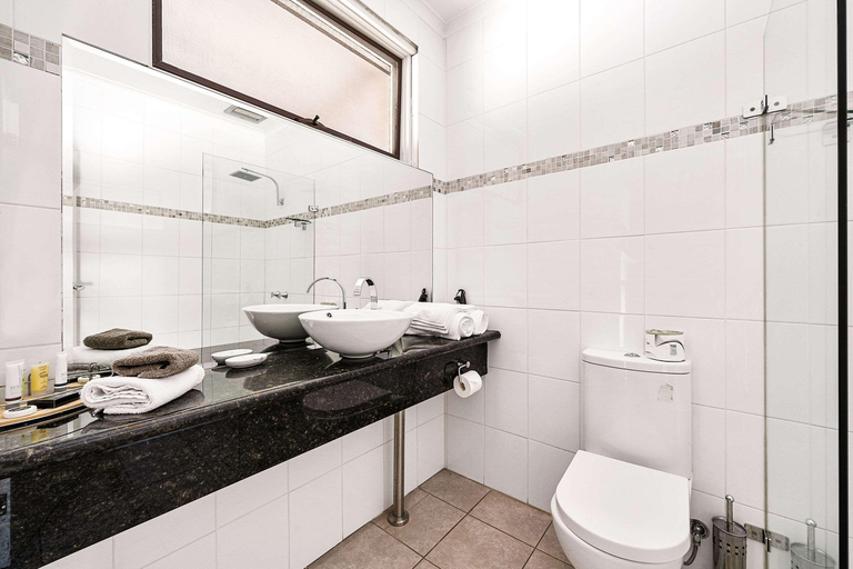 Bathroom 4, Comfort Inn Coach & Bushmans, Mitchell - North