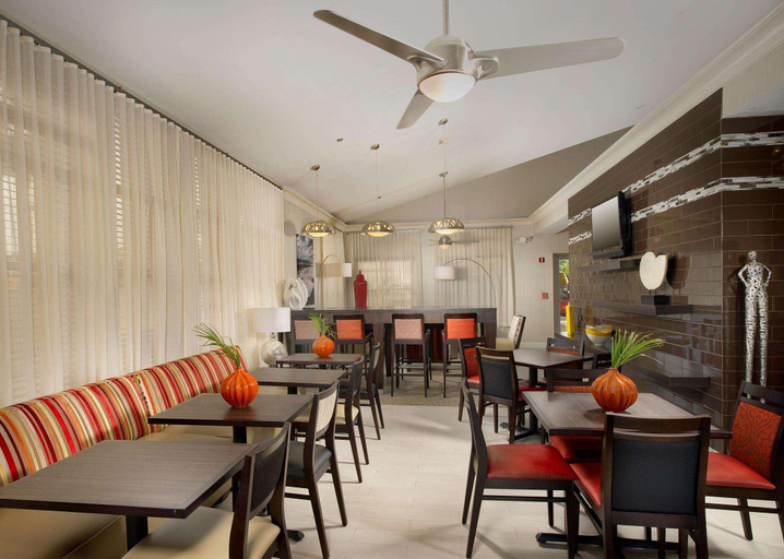 Food & Drinks 5, Hampton Inn & Suites Ft.Lauderdale Airport South, Broward