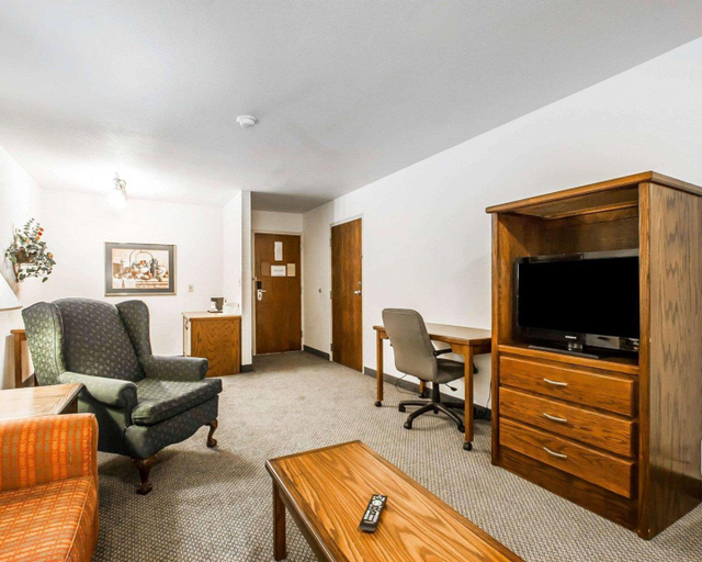 Others 5, Quality Inn & Suites North, Greene