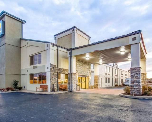 Exterior & Views 2, Spark by Hilton Muskogee, Muskogee