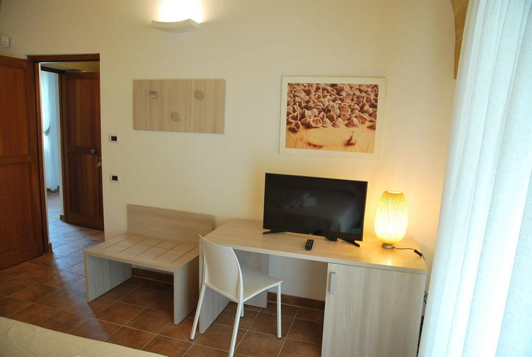 Public Area 3, Masseria Santa Teresa, Bari