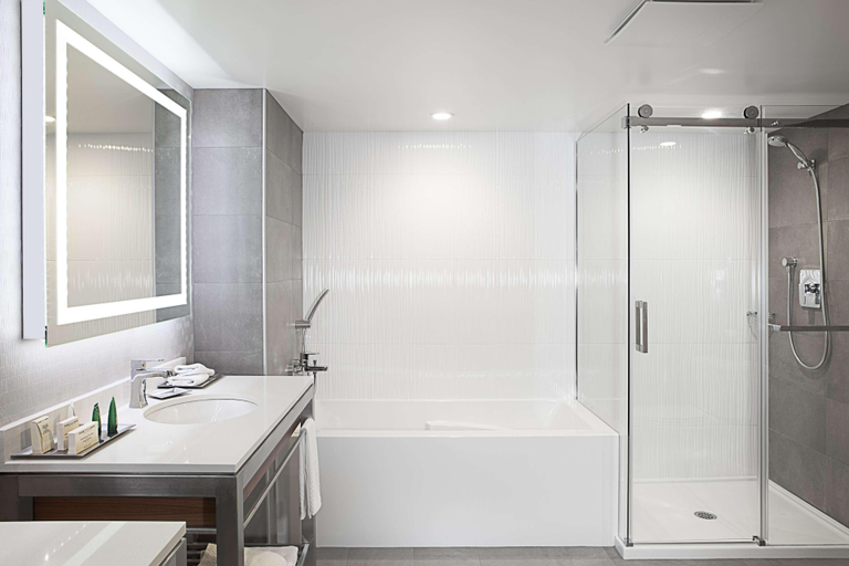 Bathroom 4, Ômage Hotel, Montreal Laval, a Trbt Prtfolio Hotel, Laval