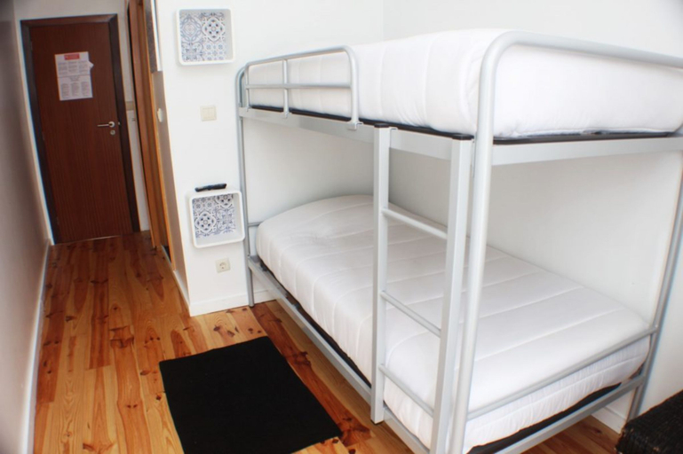 Bedroom 3, Studios Porto Solar, Porto