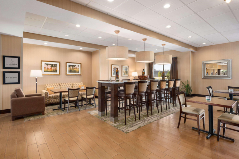 Food & Drinks 4, Hampton Inn Spearfish, Lawrence
