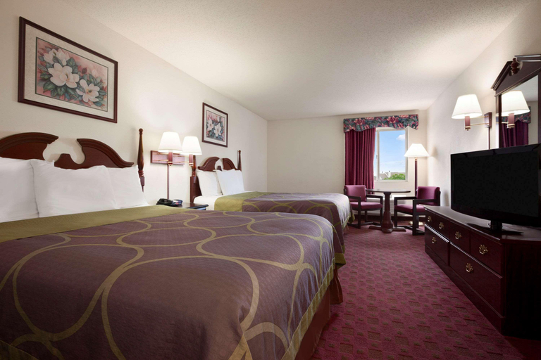 Bedroom 3, Super 8 by Wyndham Aurora/Naperville Area, Dupage