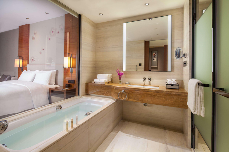 Bathroom 5, Doubletree By Hilton Guangzhou- Science City, Guangzhou