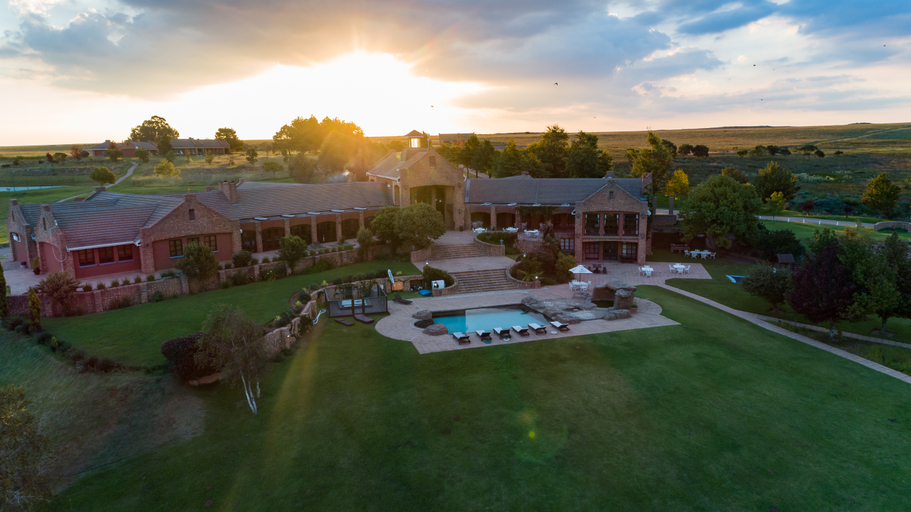 Public Area 2, Gooderson Kloppenheim Country Estate, Nkangala