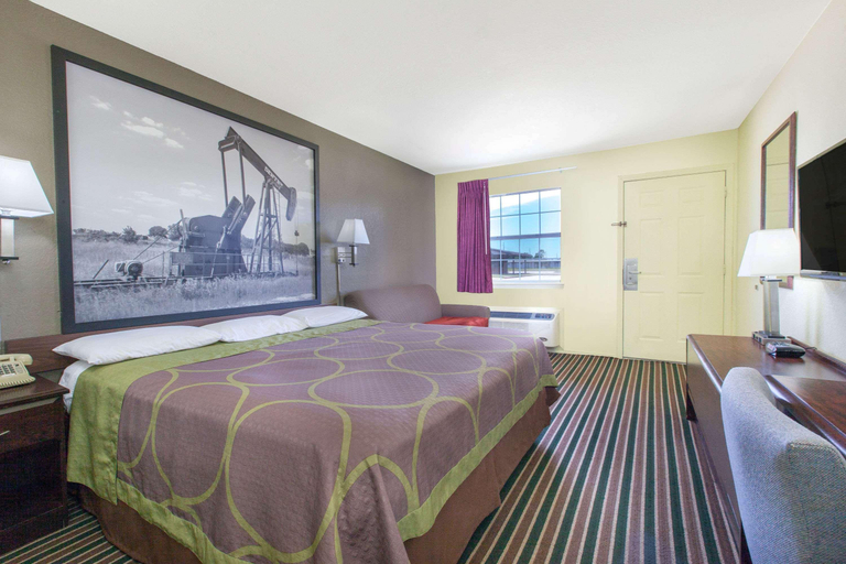Bedroom 2, Super Stay Inn and Suites, Muskogee