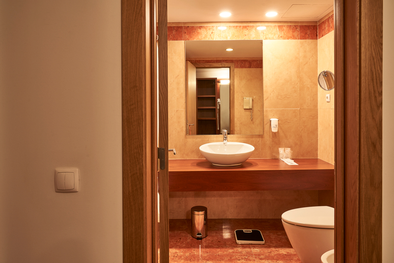 Bathroom 9