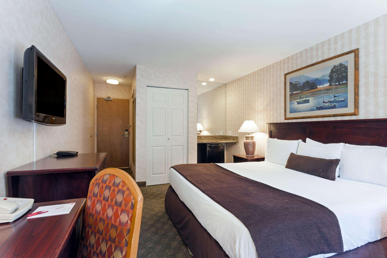 Bedroom 3, SureStay by Best Western Richmond VancouverAirport, Greater Vancouver