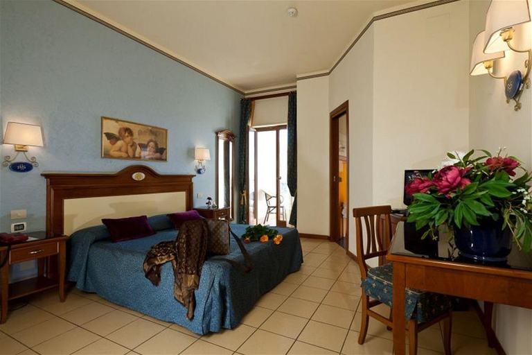 Bedroom 2, Riva del Sole, Palermo