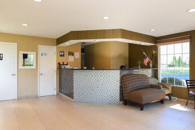 Public Area 2, Capital Inn & Suites, Rensselaer