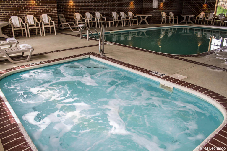 Sport & Beauty 2, Comfort Suites Hotel and Conference Center, Holmes
