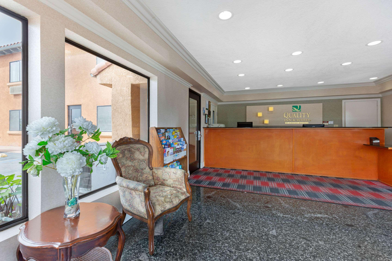 Public Area 3, Quality Inn & Suites Oceanside Near Camp Pendleton, San Diego