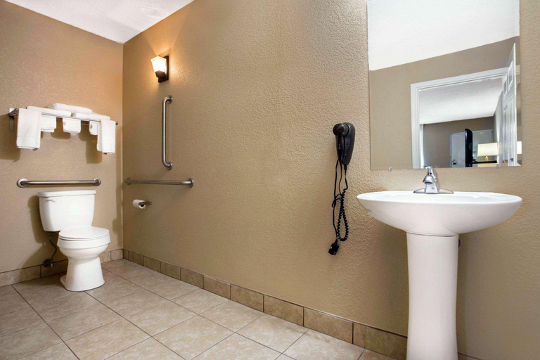 Bathroom 4, Quality Inn & Suites University Area, Mecklenburg
