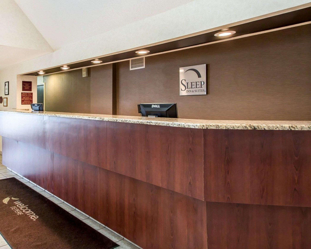 Public Area 2, Sleep Inn & Suites Green Bay South, Brown