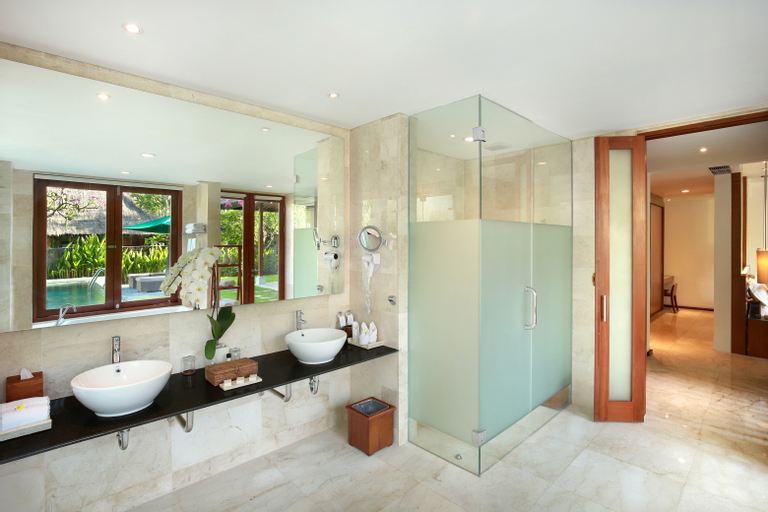 Bathroom 27