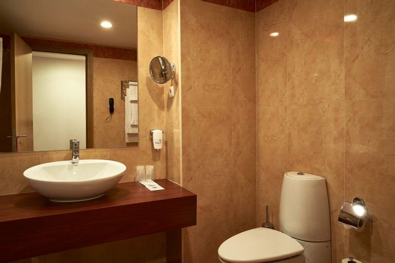 Bathroom 5