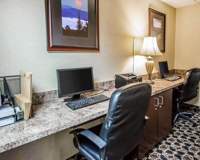 Public Area 3, Comfort Suites Prestonsburg West, Floyd