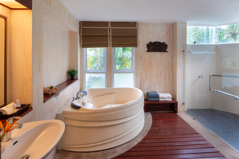 Bathroom 5