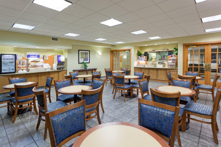 Food & Drinks, Holiday Inn Express Rehoboth Beach, Sussex