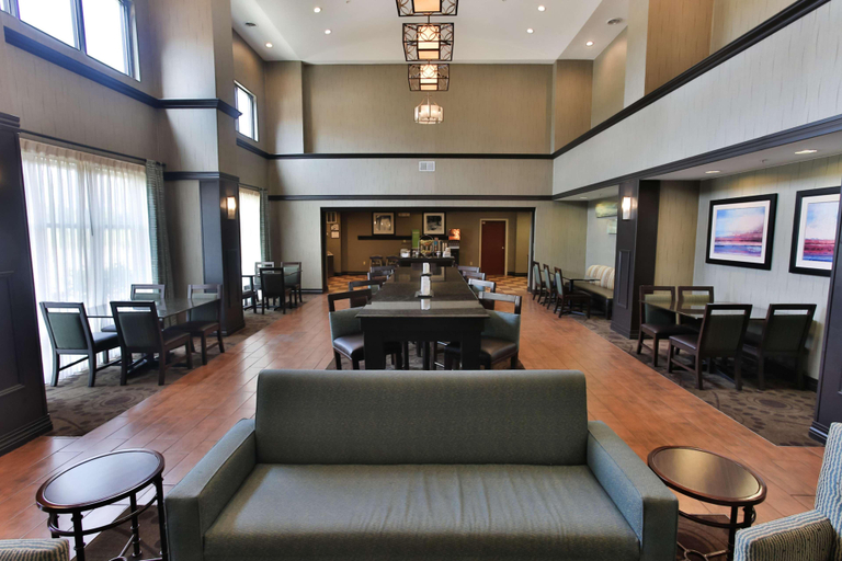 Public Area 2, Hampton Inn & Suites Middlebury, Elkhart