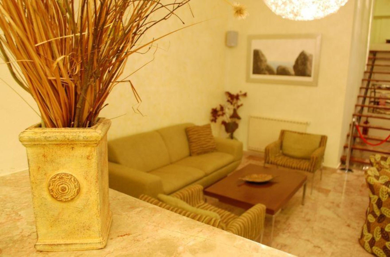 Others 5, Nafplia, Peloponnese