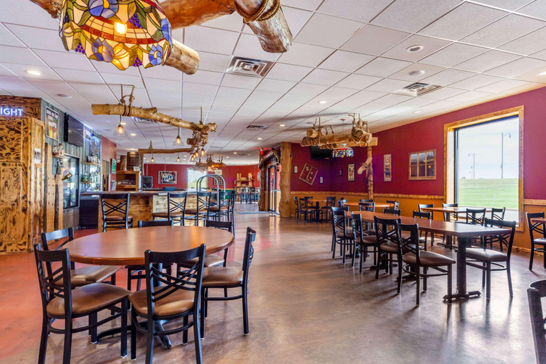 Food & Drinks 5, Econo Lodge Inn & Suites, Brookings