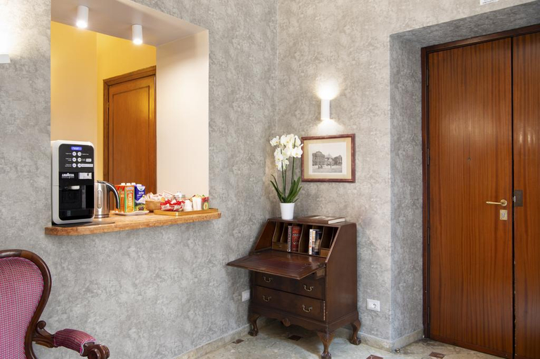 Public Area 2, Welcome House, Rome