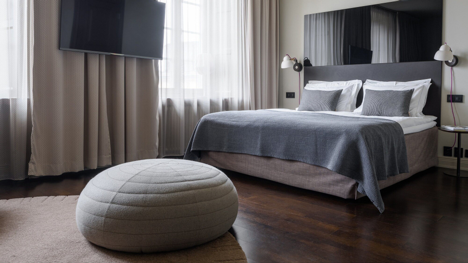 Bedroom 13