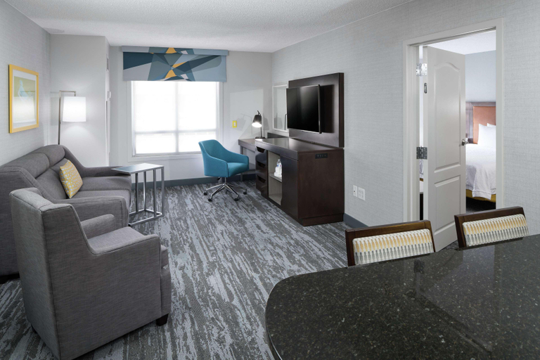 Bedroom 3, Hampton Inn & Suites Memphis-Beale Street, Shelby
