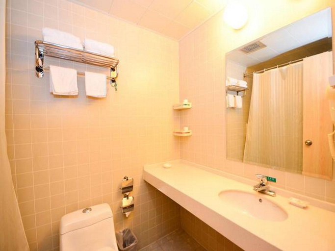 Bathroom 4, Jinjiang Inn Xuzhou Peixian Hancheng Road, Xuzhou