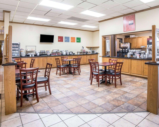 Food & Drinks 5, Fairbridge Inn and Suites Glendive, Dawson