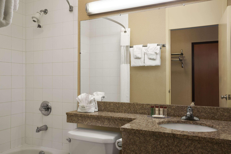 Bathroom 4, Ramada Conference Center by Wyndham Cortland, Cortland