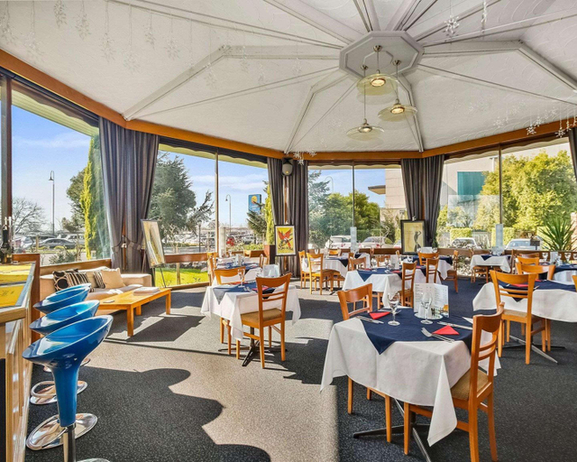 Food & Drinks 5, Cedar Lodge Motel Morwell, Latrobe - Morwell