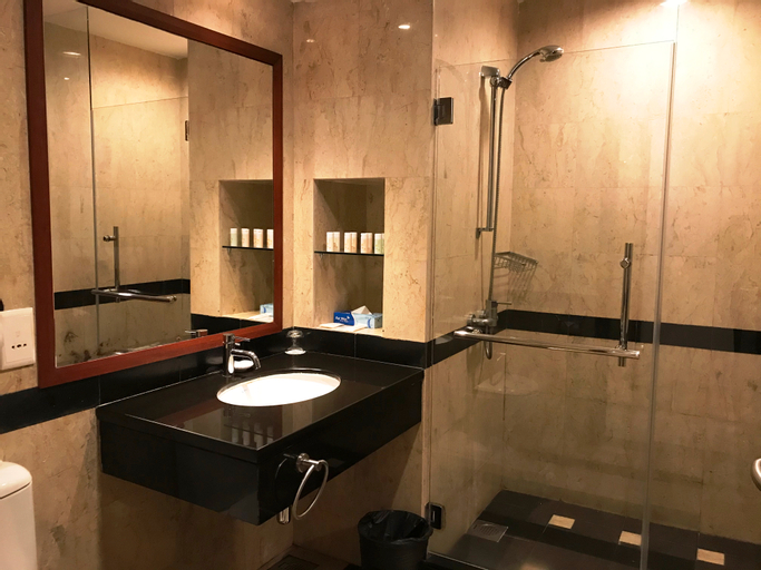 Bathroom 17