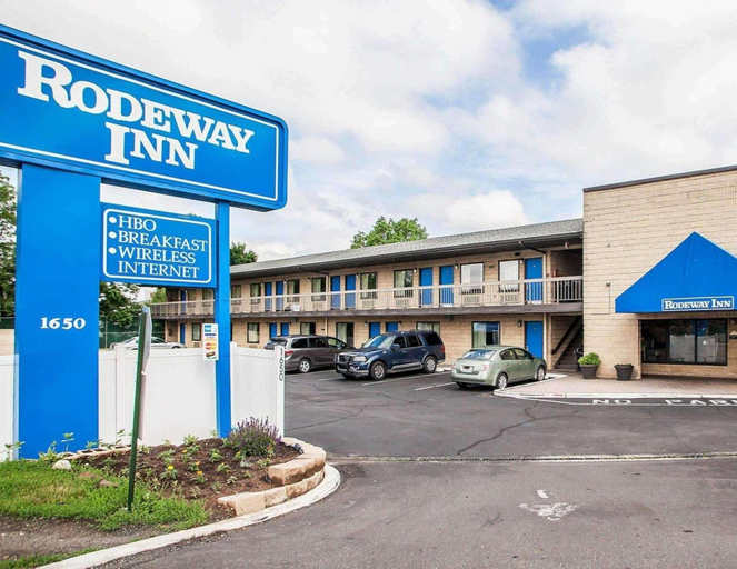 Exterior & Views, Rodeway Inn, Saint Clair
