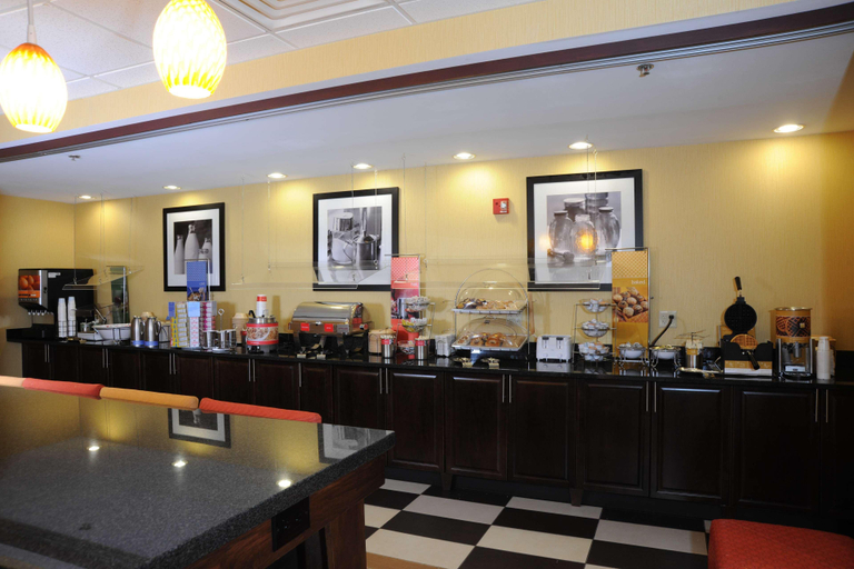 Food & Drinks 5, Hampton Inn Panama City Beach, Bay