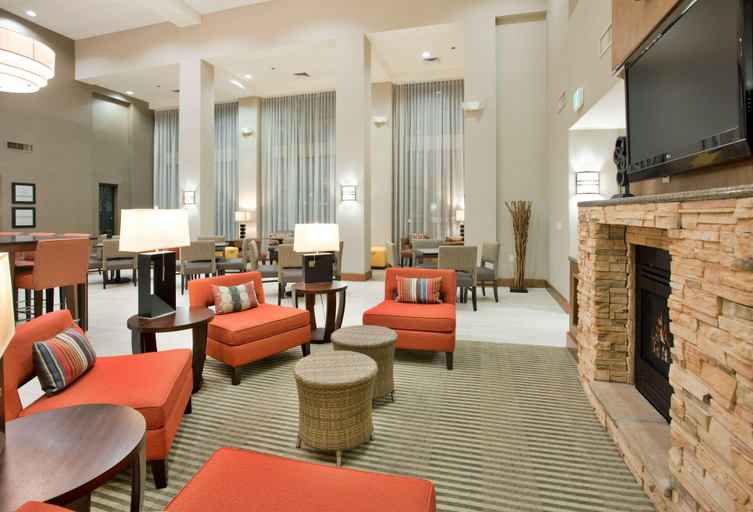 Public Area 2, Hampton Inn & Suites Phoenix Glendale-Westgate, Maricopa