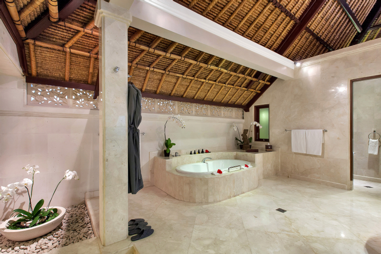 Bathroom 29
